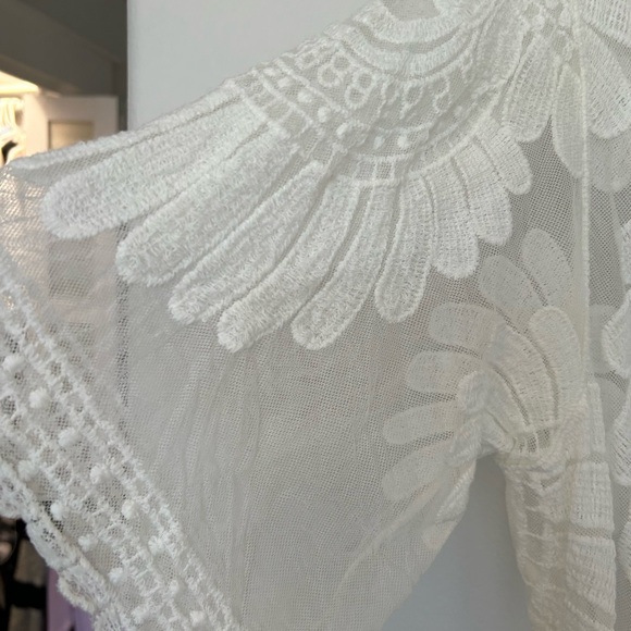 Elegant Cream Lace Swim Cover-Up - Picture 4 of 8